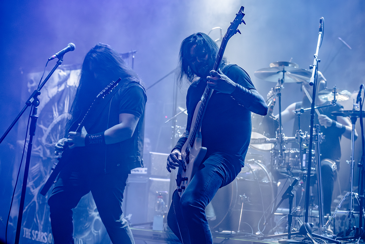 Exodus: La sangre sigue fluyendo